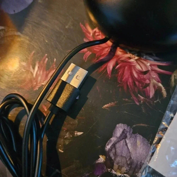 Makeup Brush Cleaner  USB - Picture 3 of 11